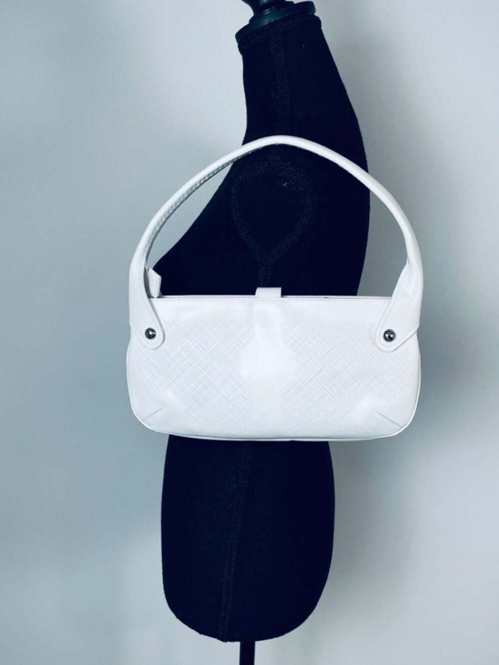 BALLY Vintage white leather baguette shoulder bag - Picture 2 of 11